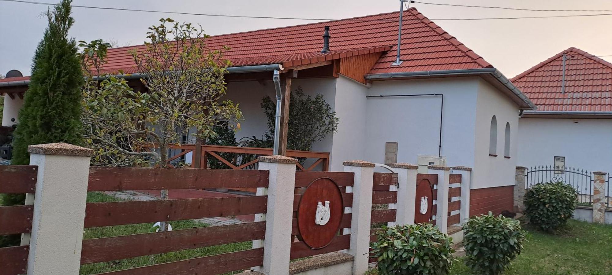 Villa Manipura Szemenyecsörnye Exterior foto